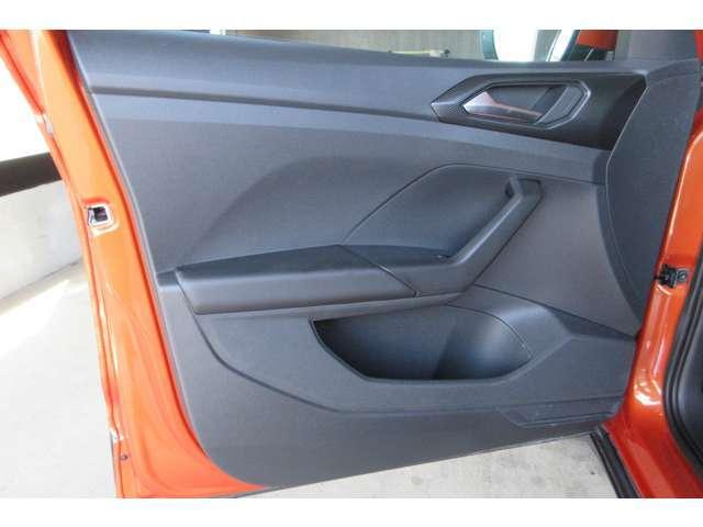 Ｔ－クロス ＴＳＩ　アクティブ　純正ナビ　Ｂカメラ　ＥＴＣ　アップコネクト（20枚目）