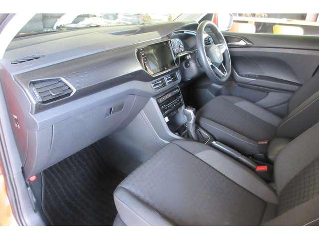 Ｔ－クロス ＴＳＩ　アクティブ　純正ナビ　Ｂカメラ　ＥＴＣ　アップコネクト（22枚目）