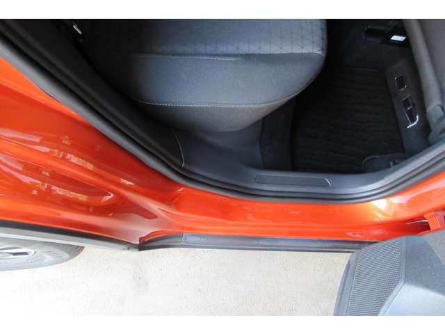 Ｔ－クロス ＴＳＩ　アクティブ　純正ナビ　Ｂカメラ　ＥＴＣ　アップコネクト（25枚目）