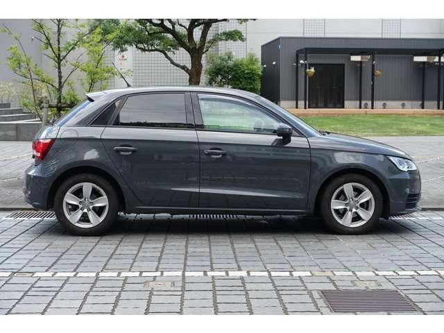 Ａ１スポーツバック １．０ＴＦＳＩ　純正ナビＴＶ　Ｂカメラ　ドラレコ　ＥＴＣ（3枚目）