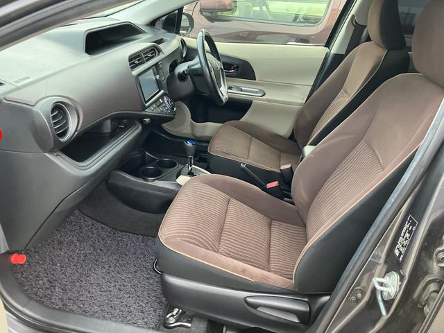 アクア G メモリーナビ フルセグ Bluetooth バックカメラ ETC アルミホイール スマートキー 運転席・助手席エアバック ABS 横滑り防止装置 エアコン パワステ パワーウインドウ(16枚目)