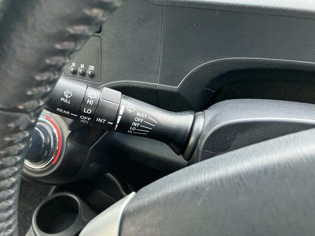 アクア G メモリーナビ フルセグ Bluetooth バックカメラ ETC アルミホイール スマートキー 運転席・助手席エアバック ABS 横滑り防止装置 エアコン パワステ パワーウインドウ(33枚目)
