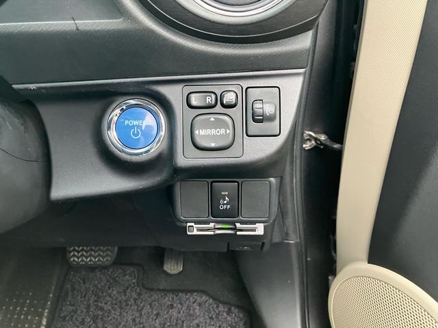 アクア G メモリーナビ フルセグ Bluetooth バックカメラ ETC アルミホイール スマートキー 運転席・助手席エアバック ABS 横滑り防止装置 エアコン パワステ パワーウインドウ(36枚目)