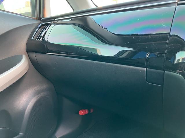 プリウス Sツーリングセレクション SDナビ 地デジTV バックカメラ ETC スマートキー アルミホイール 運転席・助手席・サイドエアバック ABS 横滑り防止装置 盗難防止 エアコン パワステ パワーウインドウ(45枚目)