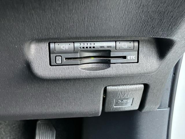 プリウス Sツーリングセレクション SDナビ 地デジTV バックカメラ ETC スマートキー アルミホイール 運転席・助手席・サイドエアバック ABS 横滑り防止装置 盗難防止 エアコン パワステ パワーウインドウ(55枚目)