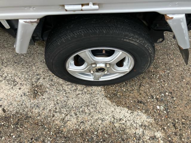 サンバートラック TB 4WD 5速マニュアル アルミホイール エアコン パワステ 運転席エアバック(32枚目)