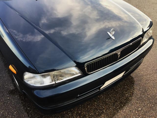 ローレル メダリストＧ　走行２５，４８７キロ　１オーナー　フルオリジナル　雨天未使用　記録簿　ガラスコーティング施工後未使用　ガレージ保管（5枚目）