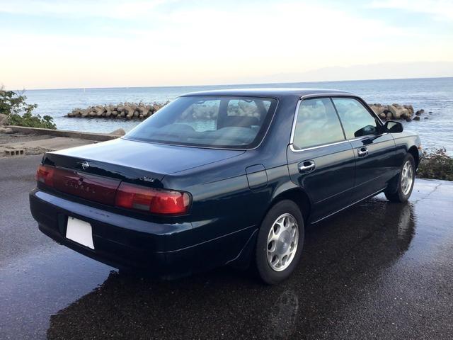 ローレル メダリストＧ　走行２５，４８７キロ　１オーナー　フルオリジナル　雨天未使用　記録簿　ガラスコーティング施工後未使用　ガレージ保管（34枚目）