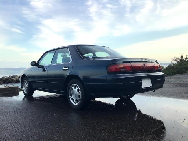 ローレル メダリストＧ　走行２５，４８７キロ　１オーナー　フルオリジナル　雨天未使用　記録簿　ガラスコーティング施工後未使用　ガレージ保管（47枚目）