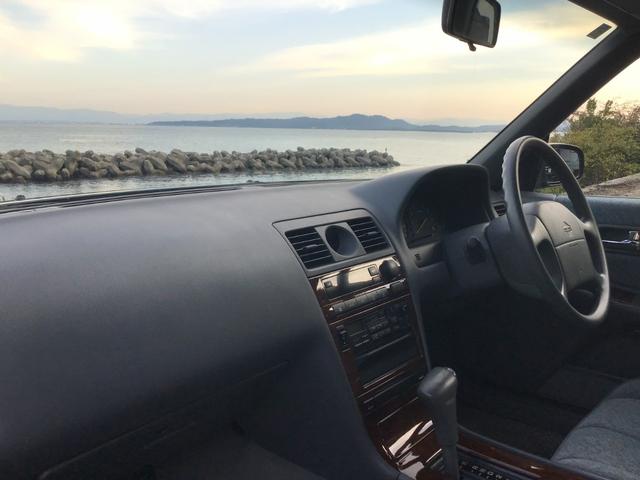 ローレル メダリストＧ　走行２５，４８７キロ　１オーナー　フルオリジナル　雨天未使用　記録簿　ガラスコーティング施工後未使用　ガレージ保管（58枚目）