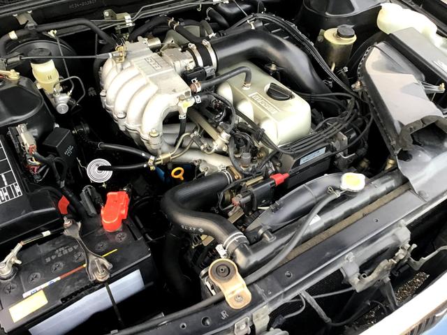 ローレル メダリストＧ　走行２５，４８７キロ　１オーナー　フルオリジナル　雨天未使用　記録簿　ガラスコーティング施工後未使用　ガレージ保管（70枚目）