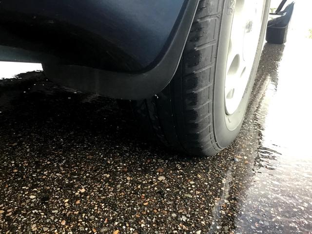 ローレル メダリストＧ　走行２５，４８７キロ　１オーナー　フルオリジナル　雨天未使用　記録簿　ガラスコーティング施工後未使用　ガレージ保管（77枚目）