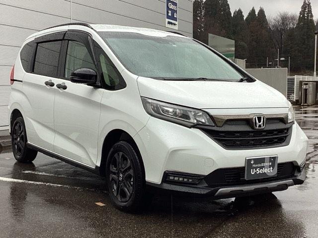 ハイブリッド・クロスターブラックスタイル　ＨｏｎｄａＳＥＮＳＩＮＧ新車保証試乗禁煙車(52枚目)