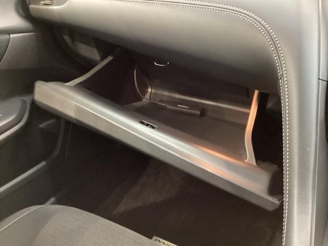 インサイト ＬＸ　ＨｏｎｄａＳＥＮＳＩＮＧ１年保証ナビＲカメラ　整備記録簿　衝突軽減　オートクルーズコントロール　バックカメラ　ＬＥＤヘッドライト　シートヒーター　フルセグ　ＤＶＤ再生　フルオートエアコン　横滑防止（27枚目）