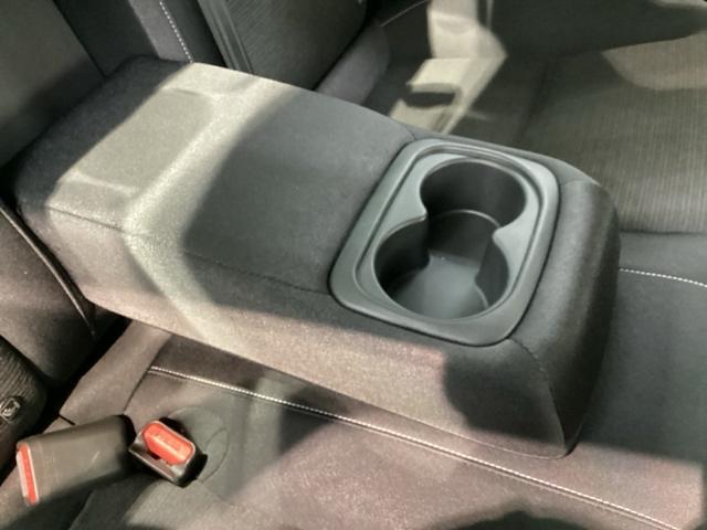 インサイト ＬＸ　ＨｏｎｄａＳＥＮＳＩＮＧ１年保証ナビＲカメラ　整備記録簿　衝突軽減　オートクルーズコントロール　バックカメラ　ＬＥＤヘッドライト　シートヒーター　フルセグ　ＤＶＤ再生　フルオートエアコン　横滑防止（28枚目）