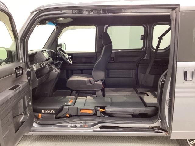 Ｎ－ＶＡＮ＋スタイル クール・ホンダセンシング　最長５年保証　ワンオ－ナ－　ＴＶ　Ｒカメラ　衝突被害軽減システム　クルコン　デュアルエアバッグ　リヤカメラ　パワステ　ＵＳＢ　ＡＣ　パワーウインドウ　横滑り防止　４ＷＤ　ＥＴＣ　ＡＢＳ　ワンオーナー（17枚目）