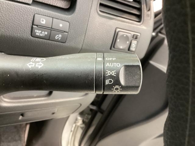 セレナ 20XS-ハイブリッド 1年保証ワンオ-ナ-ナビTVRカメラ AUTOエアコン 横滑り防止機能 リアカメラ DVD視聴可 1オーナー ETC スマートキー キーレスエントリー 運転席エアバッグ ABS 助手席エアバッグ(10枚目)