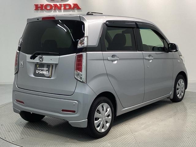 専門業者にて内外装のクリーニングを実施しております！