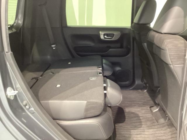 専門業者にて内外装のクリーニングを実施しております！