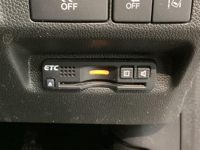 フリード＋ハイブリッド ハイブリッドＧ・ホンダセンシング　１年保証　ワンオ－ナ－　ナビＶＸＭ－１７５ＶＦｉ　ＴＶ　Ｒカメラ　ＣＤ録音　ＢＴオ－ディオ　ＤＶＤ　ドラレコ　ＥＴＣ　ＬＥＤライト　両側電動ドア　ＶＳＡ　クルコン　アルミ　スマ－トキ－　盗難防止装置（11枚目）