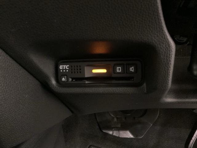 フィットハイブリッド Ｆ　１年保証　ワンオ－ナ－　ナビＶＸＭ－１７４ＶＦＸｉ　ＴＶ　Ｒカメラ　ＢＴオ－ディオ　ＤＶＤ　ＥＴＣ　ＬＥＤライト　ＶＳＡ　スマ－トキ－　盗難防止装置　整備記録簿　ＡＡＣ　ドアバイザ－　Ｗエアバッグ（11枚目）