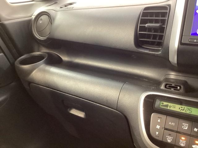 Ｎ－ＢＯＸ Ｇ・Ｌパッケージ　あんしんＰＫＧ　１年保証　ナビＶＸＭ－１７４ＣＳｉ　ＴＶ　Ｒカメラ　ＢＴオ－ディオ　ＥＴＣ　ＶＳＡ　スマ－トキ－　盗難防止装置　整備記録簿　ＡＡＣ　スペアキ－　ドアバイザ－　ベンチシ－ト　Ｗエアバッグ（28枚目）