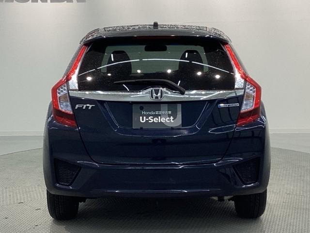 専門業者にて内外装のクリーニングを実施しております！