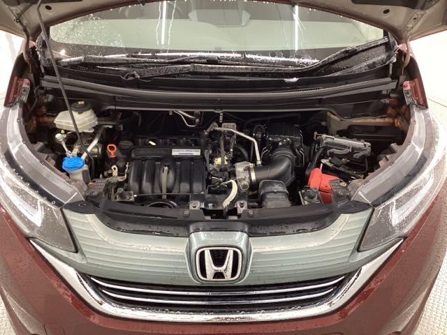 専門業者にて内外装のクリーニングを実施しております！