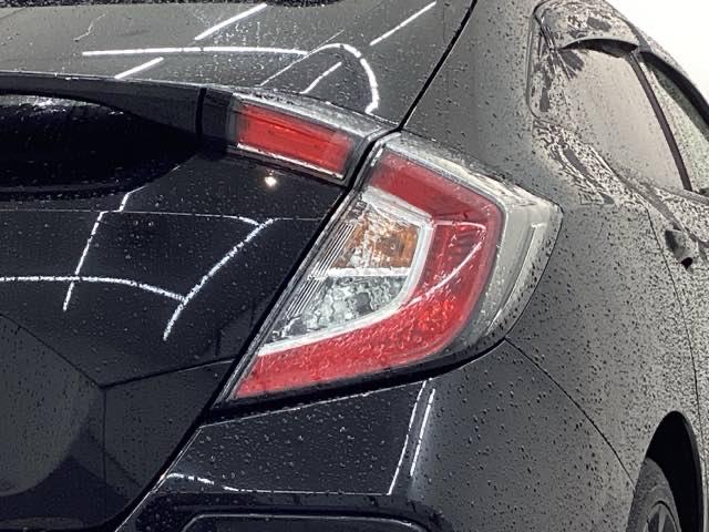 シビック ハッチバック/H SENSING/最長5年保証/禁煙車 ナビVXM-184VFi/TV/Rカメラ/Bluetooth/USB/iPod/DVD/ETC/LEDライト/オートライト/シ-トヒ-タ-/クルコン/18インチアルミ/ドアバイザー/フロアマット(44枚目)