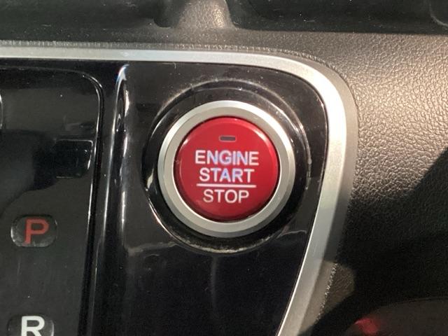 Ｎ－ＢＯＸカスタム Ｇ・Ｌパケ／あんしんＰＫＧ／１年保証／禁煙車／１オ－ナ－　ナビＶＸＭ－１５５ＶＳｉ／ワンセグ／Ｒカメラ／ＤＶＤ／Ｂｌｕｅｔｏｏｔｈ／ＵＳＢ／ｉＰｏｄ／ＥＴＣ／シ－トヒ－タ－／左側Ｐスライドドア／ディスチャージライト／オートリトラミラー／リア席サンシェード（15枚目）