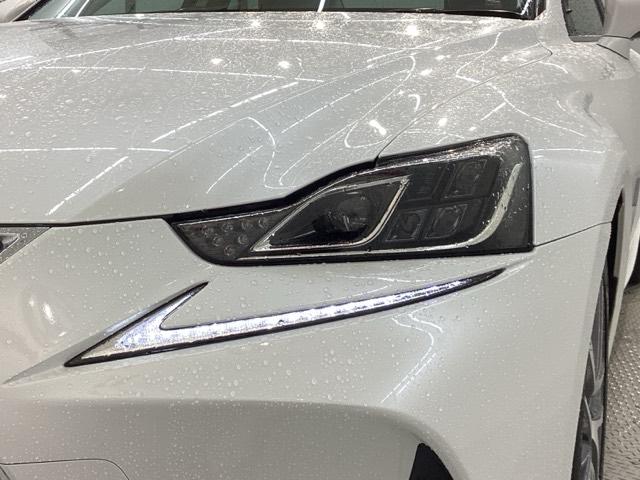 ＩＳ ＩＳ２００ｔ　１年保証　ワンオ－ナ－　純正ナビ　ＴＶ　Ｒカメラ　ＢＴオ－ディオ　衝突軽減Ｂ　ＥＴＣ　ＬＥＤライト　横滑り防止　シ－トヒ－タ－　電動シ－ト　クルコン　アルミ　スマ－トキ－　ＡＡＣ　スペアキ－　ターボ（6枚目）