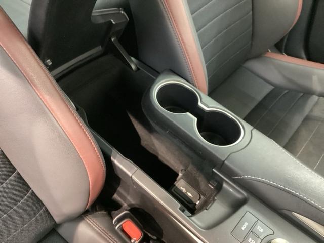 ＩＳ ＩＳ２００ｔ　１年保証　ワンオ－ナ－　純正ナビ　ＴＶ　Ｒカメラ　ＢＴオ－ディオ　衝突軽減Ｂ　ＥＴＣ　ＬＥＤライト　横滑り防止　シ－トヒ－タ－　電動シ－ト　クルコン　アルミ　スマ－トキ－　ＡＡＣ　スペアキ－　ターボ（27枚目）