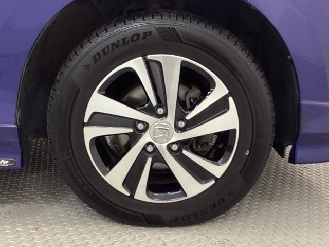 フリード Ｇ　１年保証　ナビＶＸＭ－１７５ＶＦＮｉ　ＴＶ　Ｒカメラ　ＣＤ録音　ＢＴオ－ディオ　ＤＶＤ　ＥＴＣ　ＬＥＤライト　ＶＳＡ　シ－トヒ－タ－　アルミ　スマ－トキ－　スペアキー　盗難防止装置　整備記録簿　ＡＡＣ（16枚目）