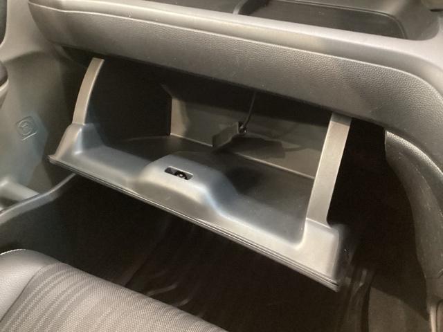 フリード Ｇ　１年保証　ナビＶＸＭ－１７５ＶＦＮｉ　ＴＶ　Ｒカメラ　ＣＤ録音　ＢＴオ－ディオ　ＤＶＤ　ＥＴＣ　ＬＥＤライト　ＶＳＡ　シ－トヒ－タ－　アルミ　スマ－トキ－　スペアキー　盗難防止装置　整備記録簿　ＡＡＣ（24枚目）