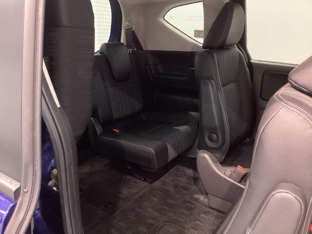 フリード Ｇ　１年保証　ナビＶＸＭ－１７５ＶＦＮｉ　ＴＶ　Ｒカメラ　ＣＤ録音　ＢＴオ－ディオ　ＤＶＤ　ＥＴＣ　ＬＥＤライト　ＶＳＡ　シ－トヒ－タ－　アルミ　スマ－トキ－　スペアキー　盗難防止装置　整備記録簿　ＡＡＣ（34枚目）