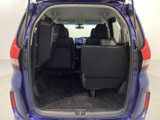 フリード Ｇ　１年保証　ナビＶＸＭ－１７５ＶＦＮｉ　ＴＶ　Ｒカメラ　ＣＤ録音　ＢＴオ－ディオ　ＤＶＤ　ＥＴＣ　ＬＥＤライト　ＶＳＡ　シ－トヒ－タ－　アルミ　スマ－トキ－　スペアキー　盗難防止装置　整備記録簿　ＡＡＣ（37枚目）