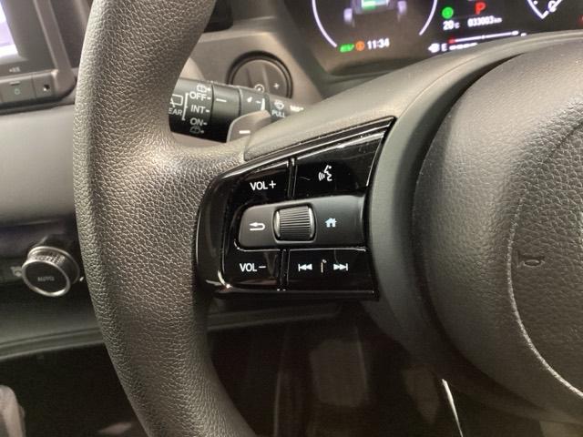 ヴェゼル ｅ：ＨＥＶＸ　Ｈ　ＳＥＮＳＩＮＧ最長５年保証　ワンオ－ナ－　ナビＬＸＭ－２３２ＶＦＥｉ　ＴＶ　Ｒカメラ　ＤＶＤ　ＥＴＣ　ＬＥＤライト　ＶＳＡ　アルミ　スマ－トキ－　スペアキー　盗難防止装置　整備記録簿　ドアバイザ－（10枚目）