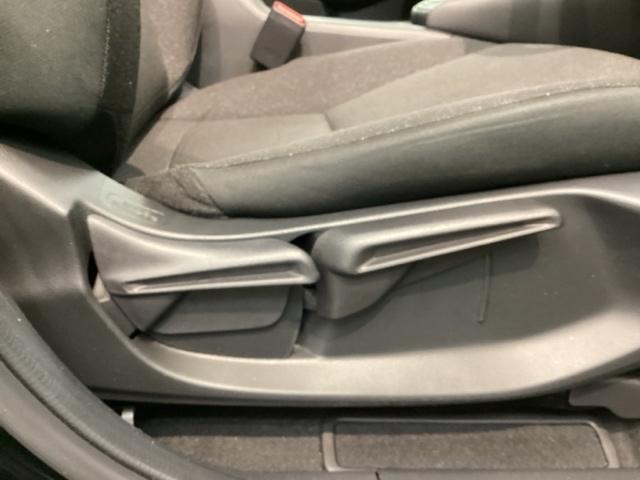 ヴェゼル ｅ：ＨＥＶＸ　Ｈ　ＳＥＮＳＩＮＧ最長５年保証　ワンオ－ナ－　ナビＬＸＭ－２３２ＶＦＥｉ　ＴＶ　Ｒカメラ　ＤＶＤ　ＥＴＣ　ＬＥＤライト　ＶＳＡ　アルミ　スマ－トキ－　スペアキー　盗難防止装置　整備記録簿　ドアバイザ－（15枚目）