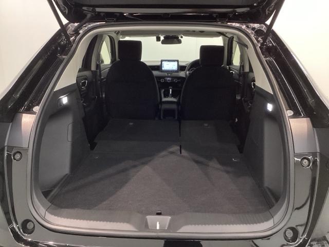 ヴェゼル ｅ：ＨＥＶＸ　Ｈ　ＳＥＮＳＩＮＧ最長５年保証　ワンオ－ナ－　ナビＬＸＭ－２３２ＶＦＥｉ　ＴＶ　Ｒカメラ　ＤＶＤ　ＥＴＣ　ＬＥＤライト　ＶＳＡ　アルミ　スマ－トキ－　スペアキー　盗難防止装置　整備記録簿　ドアバイザ－（19枚目）