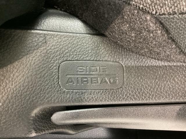 ヴェゼル ｅ：ＨＥＶＸ　Ｈ　ＳＥＮＳＩＮＧ最長５年保証　ワンオ－ナ－　ナビＬＸＭ－２３２ＶＦＥｉ　ＴＶ　Ｒカメラ　ＤＶＤ　ＥＴＣ　ＬＥＤライト　ＶＳＡ　アルミ　スマ－トキ－　スペアキー　盗難防止装置　整備記録簿　ドアバイザ－（26枚目）