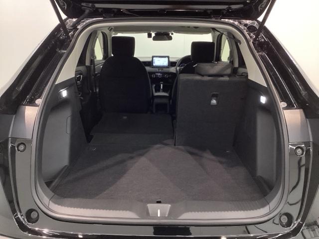 ヴェゼル ｅ：ＨＥＶＸ　Ｈ　ＳＥＮＳＩＮＧ最長５年保証　ワンオ－ナ－　ナビＬＸＭ－２３２ＶＦＥｉ　ＴＶ　Ｒカメラ　ＤＶＤ　ＥＴＣ　ＬＥＤライト　ＶＳＡ　アルミ　スマ－トキ－　スペアキー　盗難防止装置　整備記録簿　ドアバイザ－（36枚目）