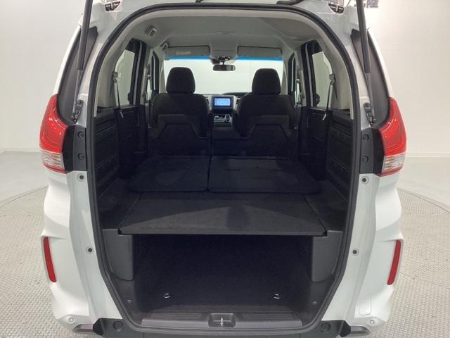 フリード＋ハイブリッド ハイブリッドＧ・ホンダセンシング　最長５年保証　ワンオ－ナ－　ナビＶＸＭ－２１４ＶＦｉ　ＴＶ　Ｒカメラ　ＣＤ録音　ＢＴオ－ディオ　ＤＶＤ　ＥＴＣ　ＬＥＤライト　両側電動ドア　ＶＳＡ　スマ－トキ－　スペアキー　盗難防止装置　整備記録簿（19枚目）