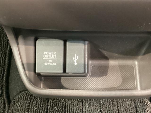 フリード＋ハイブリッド ハイブリッドＧ・ホンダセンシング　最長５年保証　ワンオ－ナ－　ナビＶＸＭ－２１４ＶＦｉ　ＴＶ　Ｒカメラ　ＣＤ録音　ＢＴオ－ディオ　ＤＶＤ　ＥＴＣ　ＬＥＤライト　両側電動ドア　ＶＳＡ　スマ－トキ－　スペアキー　盗難防止装置　整備記録簿（28枚目）