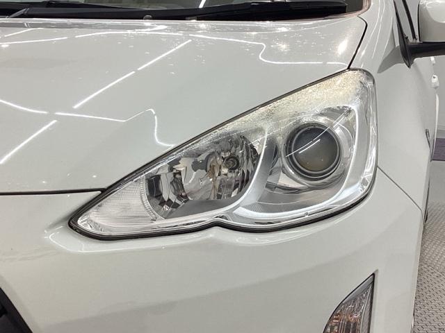 アクア Ｓ　１年保証　ナビ　ＴＶ　Ｒカメラ　ドラレコ　ＥＴＣ　フォグライト　横滑り防止　アルミ　スマ－トキ－　スペアキー　整備記録簿　ドアバイザ－　ＡＡＣ　Ｗエアバッグ　スマートキープッシュスタート　ＥＳＣ　禁煙（6枚目）