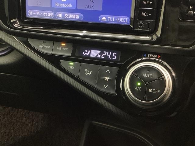 アクア Ｓ　１年保証　ナビ　ＴＶ　Ｒカメラ　ドラレコ　ＥＴＣ　フォグライト　横滑り防止　アルミ　スマ－トキ－　スペアキー　整備記録簿　ドアバイザ－　ＡＡＣ　Ｗエアバッグ　スマートキープッシュスタート　ＥＳＣ　禁煙（8枚目）