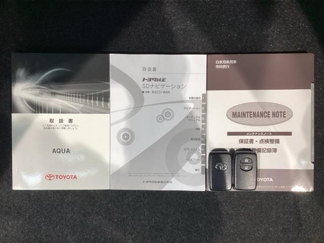 アクア Ｓ　１年保証　ナビ　ＴＶ　Ｒカメラ　ドラレコ　ＥＴＣ　フォグライト　横滑り防止　アルミ　スマ－トキ－　スペアキー　整備記録簿　ドアバイザ－　ＡＡＣ　Ｗエアバッグ　スマートキープッシュスタート　ＥＳＣ　禁煙（16枚目）