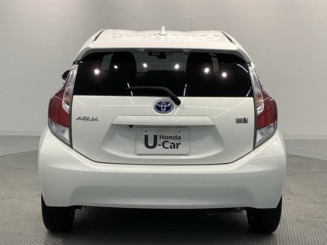 アクア Ｓ　１年保証　ナビ　ＴＶ　Ｒカメラ　ドラレコ　ＥＴＣ　フォグライト　横滑り防止　アルミ　スマ－トキ－　スペアキー　整備記録簿　ドアバイザ－　ＡＡＣ　Ｗエアバッグ　スマートキープッシュスタート　ＥＳＣ　禁煙（42枚目）