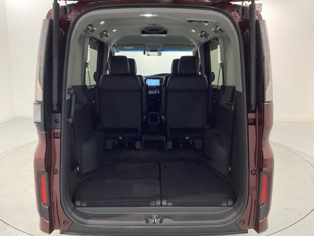 ステップワゴンスパーダ ｅ：ＨＥＶスパーダＧ・ＥＸホンダセンシング　最長５年保証　ワンオ－ナ－　ナビＶＸＵ－２１７ＳＷｉ　ＴＶ　Ｒカメラ　マルチビュー　ＣＤ録音　ＢＴオ－ディオ　ＤＶＤ　Ｒモニタ－　ＥＴＣ　ＬＥＤライト　両側電動ドア　ＶＳＡ　シ－トヒ－タ－　アルミ（18枚目）
