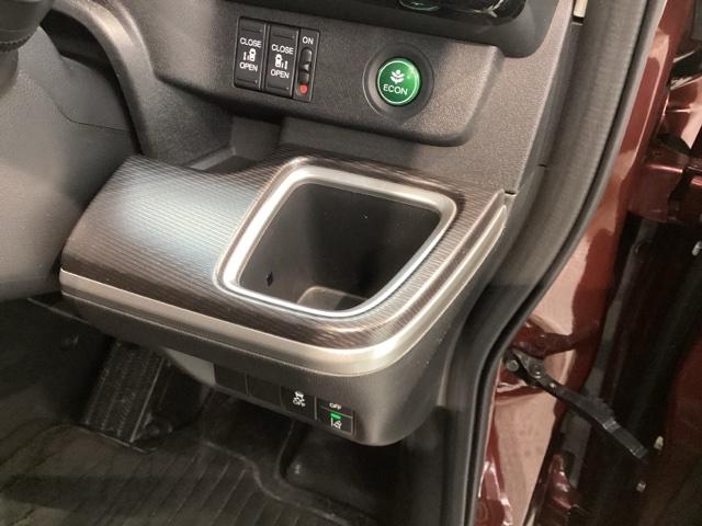 ステップワゴンスパーダ ｅ：ＨＥＶスパーダＧ・ＥＸホンダセンシング　最長５年保証　ワンオ－ナ－　ナビＶＸＵ－２１７ＳＷｉ　ＴＶ　Ｒカメラ　マルチビュー　ＣＤ録音　ＢＴオ－ディオ　ＤＶＤ　Ｒモニタ－　ＥＴＣ　ＬＥＤライト　両側電動ドア　ＶＳＡ　シ－トヒ－タ－　アルミ（28枚目）