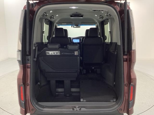 ステップワゴンスパーダ ｅ：ＨＥＶスパーダＧ・ＥＸホンダセンシング　最長５年保証　ワンオ－ナ－　ナビＶＸＵ－２１７ＳＷｉ　ＴＶ　Ｒカメラ　マルチビュー　ＣＤ録音　ＢＴオ－ディオ　ＤＶＤ　Ｒモニタ－　ＥＴＣ　ＬＥＤライト　両側電動ドア　ＶＳＡ　シ－トヒ－タ－　アルミ（36枚目）